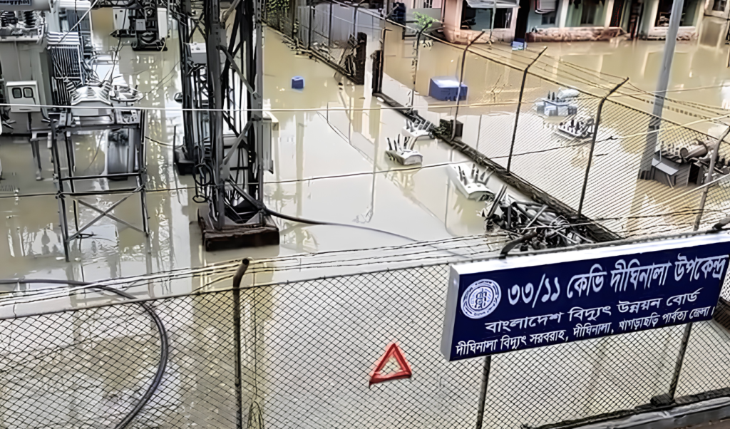 বন্যায় তলিয়ে গেছে দীঘিনালা বিদ্যুৎ উপকেন্দ্র অন্ধকারে সাজেক বন্যায় তলিয়ে গেছে দীঘিনালা বিদ্যুৎ উপকেন্দ্র, অন্ধকারে সাজেক