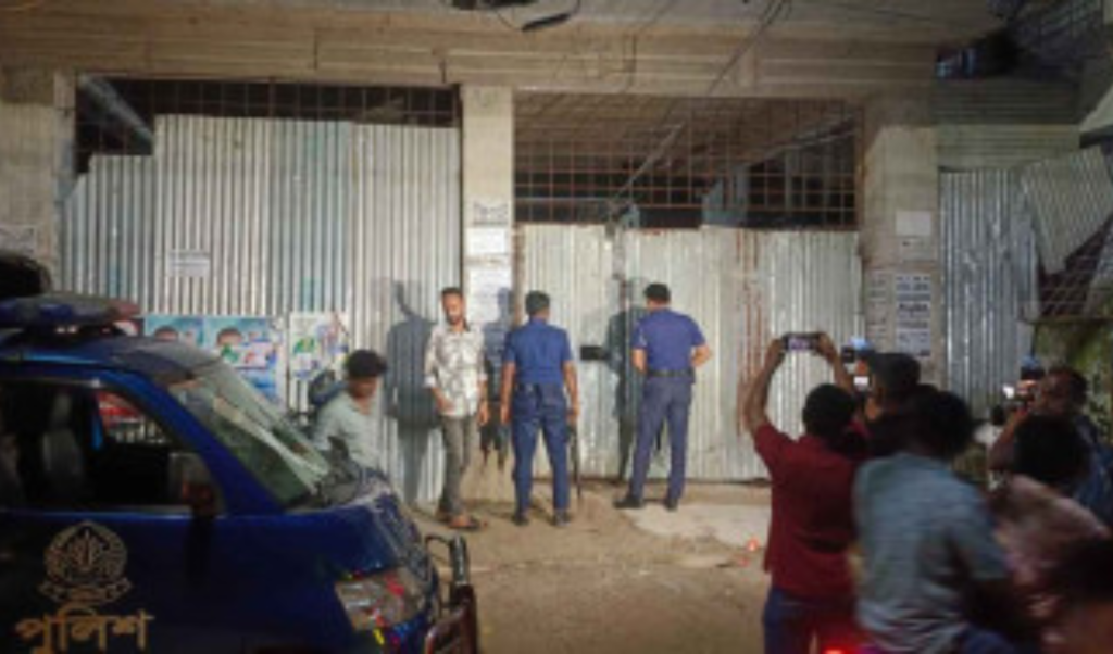ভালুকায় নির্মাণাধীন কারখানার ট্যাংকে পড়ে ২ শ্রমিকের মর্মান্তিক মৃত্যু ভালুকায় নির্মাণাধীন কারখানার ট্যাংকে পড়ে ২ শ্রমিকের মর্মান্তিক মৃত্যু