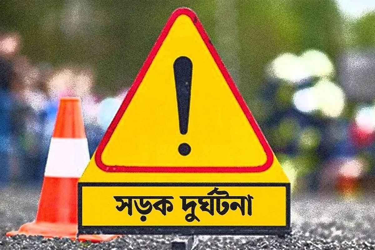 মুন্সীগঞ্জের শ্রীনগরে বাস-নছিমন মুখোমুখি সংঘর্ষে চালকসহ নিহত ২