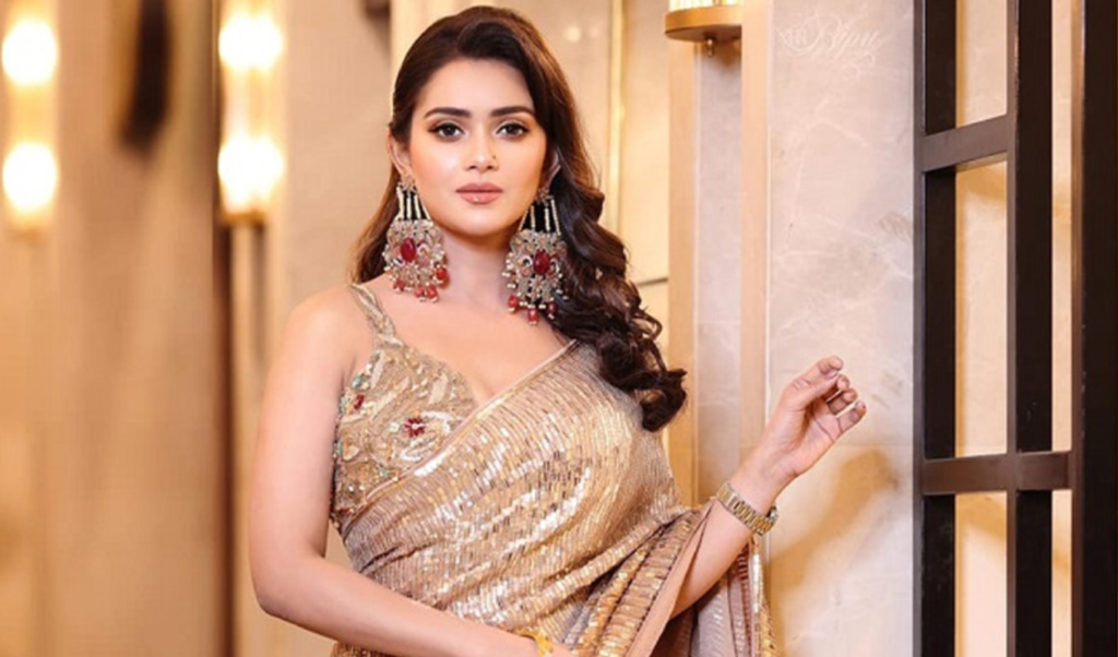 শাড়ি নিয়ে প্রতারণা মামলায় তানজিন তিশাকে আদালতের সমন শাড়ি নিয়ে প্রতারণা মামলায় তানজিন তিশাকে আদালতের সমন