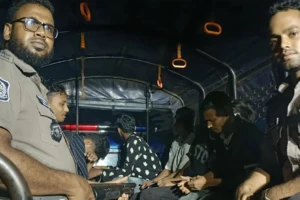 শীর্ষ সন্ত্রাসী ‘কুত্তা ফারুক’সহ গ্রেপ্তার ৭