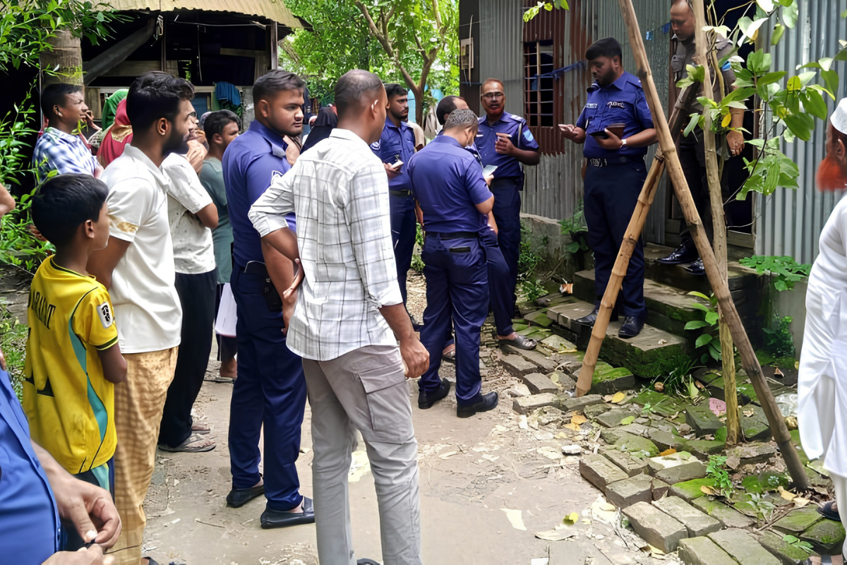 শ্বশুরবাড়ির পুকুরে মিলল এসআই মাহমুদুলের মরদেহ, স্ত্রী ও শ্বশুর আটক