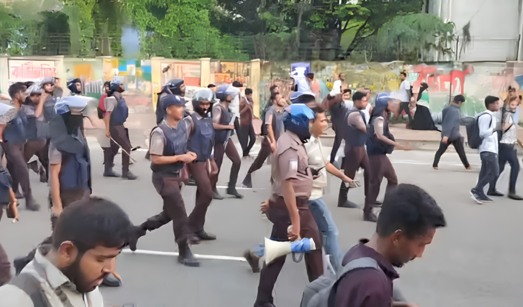 সংসদ ভবনের সামনে এইচএসসি পরীক্ষার্থীদের লাঠিপেটা করে সরাল পুলিশ সংসদ ভবনের সামনে এইচএসসি পরীক্ষার্থীদের লাঠিপেটা করে সরাল পুলিশ