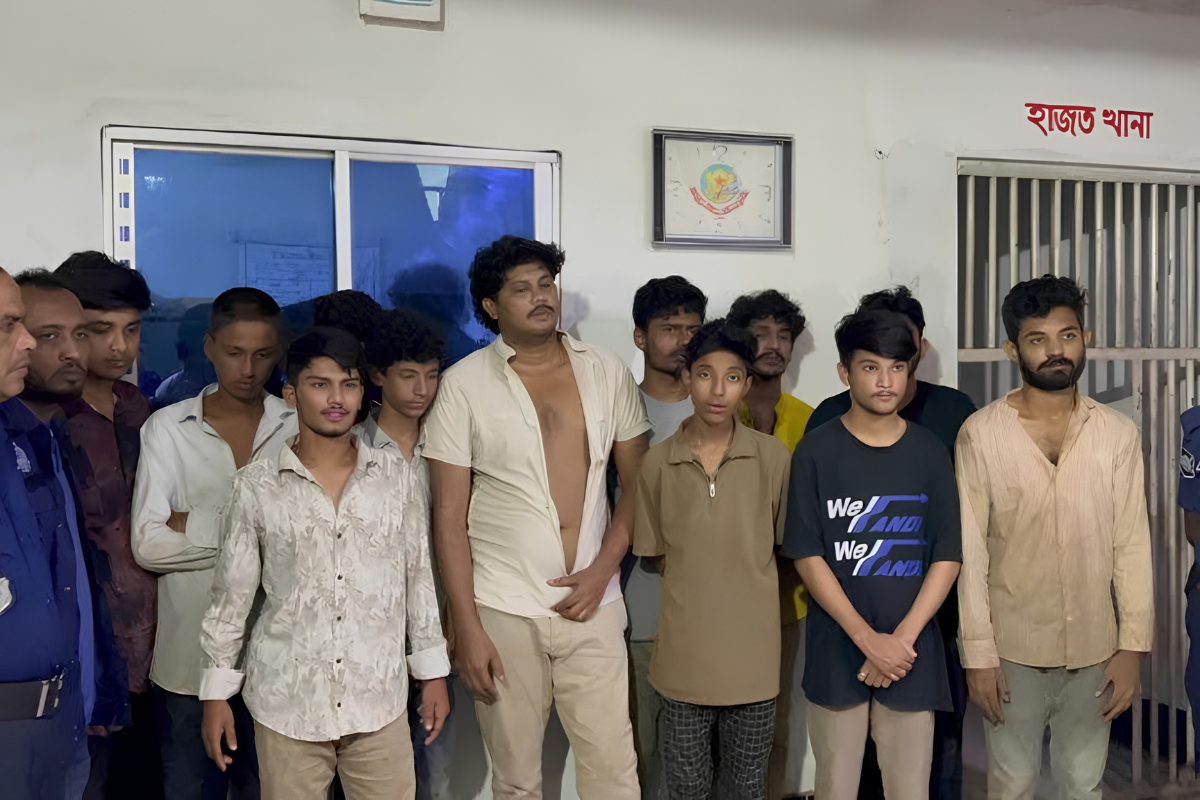 সোনারগাঁয়ে মিছিল করার সময় ছাত্রলীগের ১২ জন কর্মীকে গ্রেফতার করেছে পুলিশ