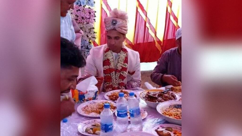 খদরে খাসি না থাকায় বিয়ে না করেই ফিরলেন বর খদরে খাসি না থাকায় বিয়ে না করেই ফিরলেন বর
