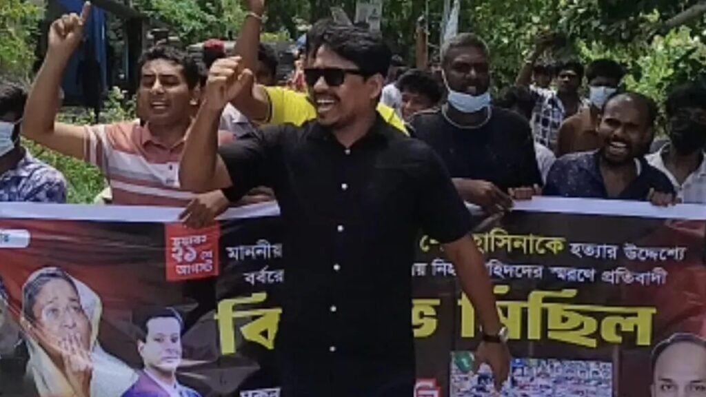গোপালগঞ্জে মিছিল থেকে ছাত্রলীগের ছয় কর্মী আটক 2 গোপালগঞ্জে মিছিল থেকে ছাত্রলীগের ছয় কর্মী আটক গোপালগঞ্জে মিছিল থেকে ছাত্রলীগের ছয় কর্মী আটক