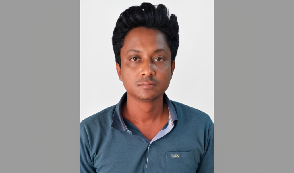 গোপালপুরে ১০ পিস ইয়াবাসহ প্রাথমিক বিদ্যালয়ের প্রধান শিক্ষক গ্রেপ্তার