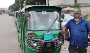 গ্যাস সংকটে আয় কমেছে, সংসার চালাতেই হিমশিম; মাথায় ঋণের কিস্তির বোঝা