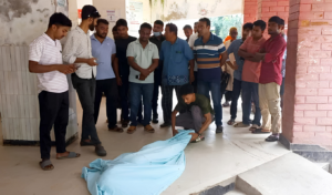 চোর সন্দেহে রাজবাড়ীতে যুবককে পিটিয়ে হত্যার অভিযোগ