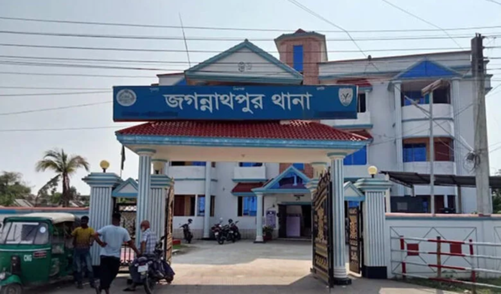 জগন্নাথপুরে জুমার নামাজে যাওয়ার পথে দুই পক্ষের রক্তক্ষয়ী সংঘর্ষ, গুলিবিদ্ধ ২ 2 জগন্নাথপুরে জুমার নামাজে যাওয়ার পথে দুই পক্ষের রক্তক্ষয়ী সংঘর্ষ, গুলিবিদ্ধ ২