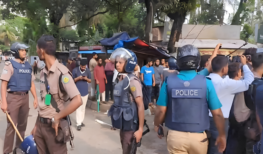 ঢাকা আলিয়া মাদরাসা এলাকায় ছাত্রদল ও শিবিরের ধাওয়া পাল্টাধাওয়া আহত একাধিক ঢাকা আলিয়া মাদরাসা এলাকায় ছাত্রদল ও শিবিরের ধাওয়া-পাল্টাধাওয়া, আহত একাধিক