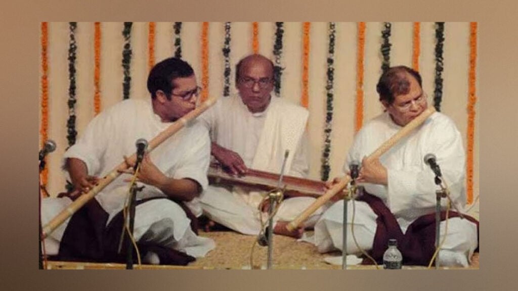 দেশের পক্ষে লড়াই করা নিভৃতচারী আইনজীবী তৌফীক নাওয়াজ
