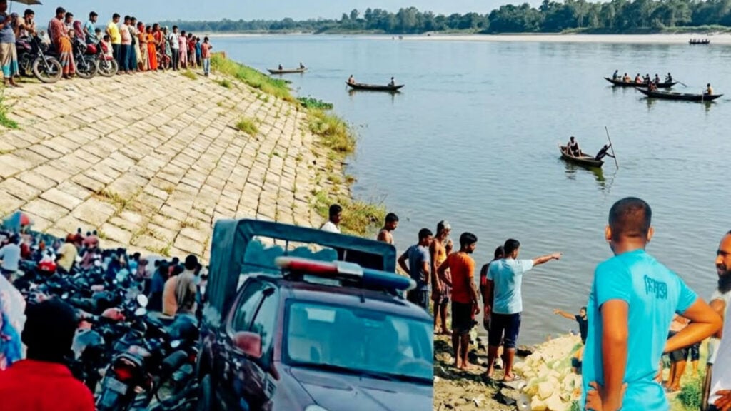 নদী থেকে একে একে ভেসে উঠল দুই শিশুর মরদেহ 2 নদী থেকে একে একে ভেসে উঠল দুই শিশুর মরদেহ
