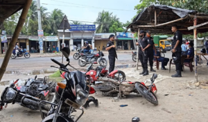 নাটোরে বাস কাউন্টারে আধিপত্য বিস্তারকে কেন্দ্র করে বিএনপির দুই পক্ষে সংঘর্ষ, আহত ৭