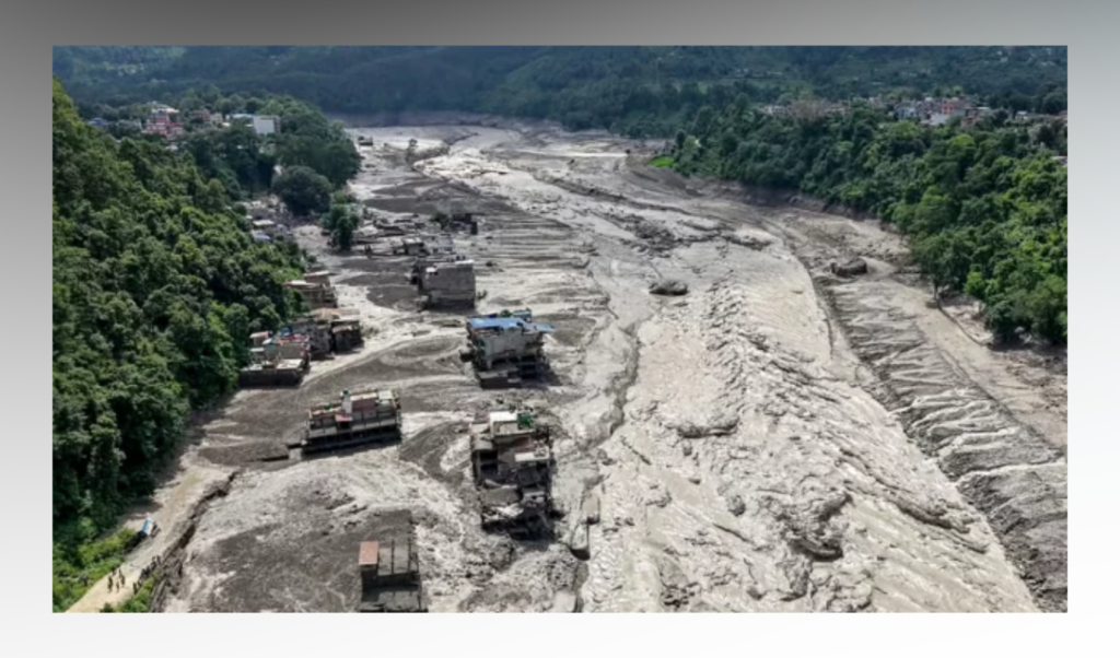 নেপাল-তিব্বত সীমান্তে ভয়াবহ বন্যায় নিহত বেড়ে ৯৫, নিখোঁজ ৩৮৪ পর্যটক 2 নেপাল-তিব্বত সীমান্তে ভয়াবহ বন্যায় নিহত বেড়ে ৯৫, নিখোঁজ ৩৮৪ পর্যটক