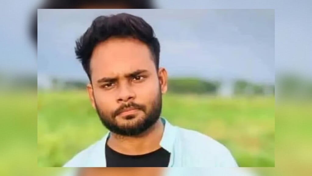 ফেসবুকে প্রেম বছিলায় ডেকে নিয়ে যুবককে ৯ টুকরা করে খুন ফেসবুকে প্রেম, বছিলায় ডেকে নিয়ে যুবককে ৯ টুকরা করে খুন