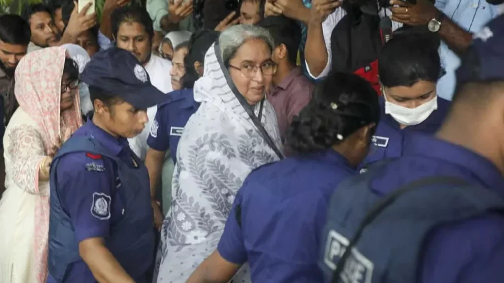 বনানীতে দাফন তৌফীক নেওয়াজের কারাগারে ফিরলেন দীপু মনি বনানীতে দাফন তৌফীক নেওয়াজের, কারাগারে ফিরলেন দীপু মনি