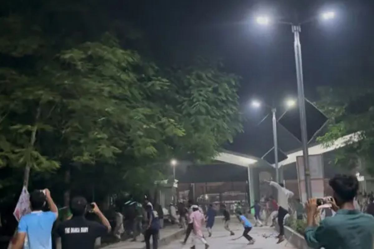 বেরোবিতে ছাত্রদল ও শিবিরের ধাওয়া-পাল্টাধাওয়া, আহত একাধিক