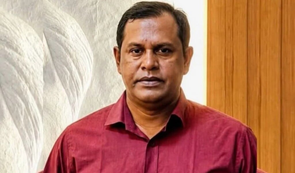 বোয়ালমারী উপজেলা আওয়ামী লীগের অর্থ সম্পাদক এস এম ফারুক হোসেন গ্রেপ্তার 4 বোয়ালমারী উপজেলা আওয়ামী লীগের অর্থ সম্পাদক এস এম ফারুক হোসেন গ্রেপ্তার