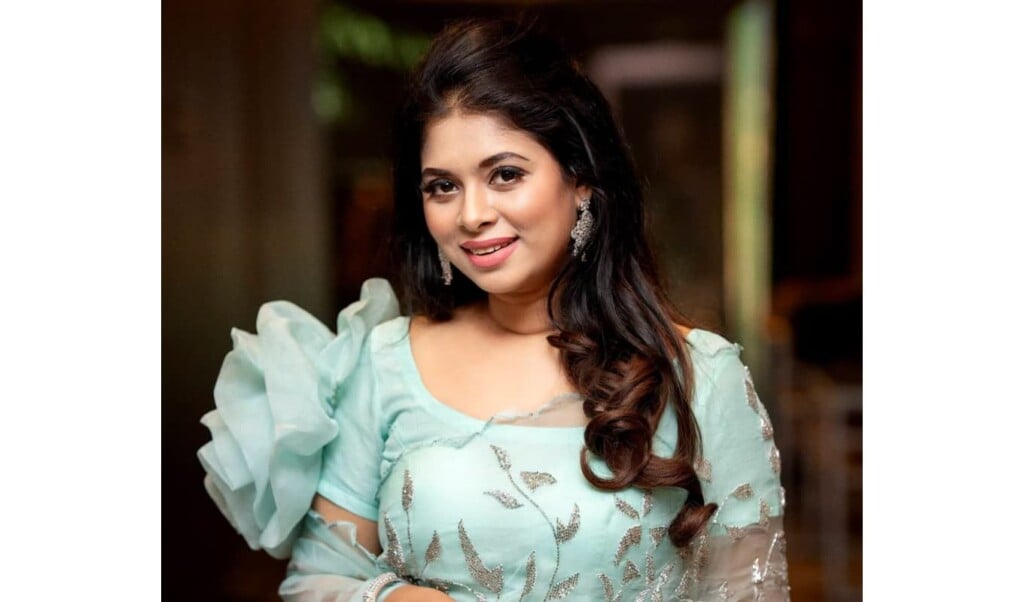 মঞ্চ থেকে হৃদয়ে: শিল্পী লুইপার জন্মদিনে আন্তরিক অভিনন্দন 4 মঞ্চ থেকে হৃদয়ে শিল্পী লুইপার জন্মদিনে আন্তরিক অভিনন্দন
