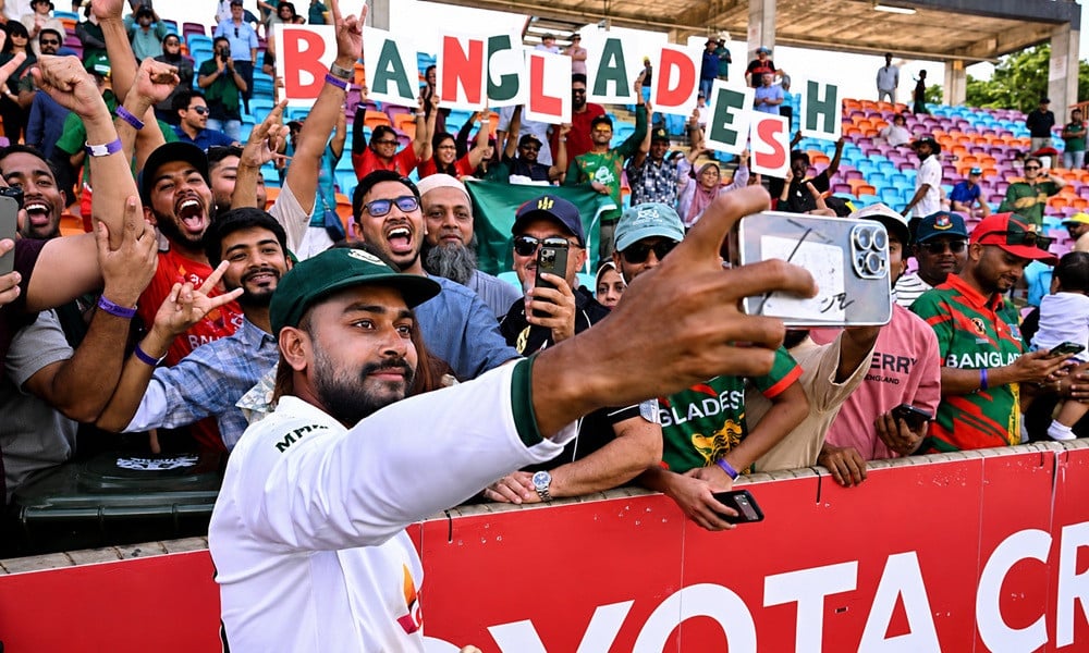 মিরাজের চোখে অস্ট্রেলিয়াকে ধবলধোলাইয়ের স্বপ্ন মিরাজের চোখে অস্ট্রেলিয়াকে ধবলধোলাইয়ের স্বপ্ন