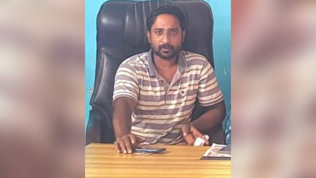 যশোরে তরুণীকে গণধর্ষণের অভিযোগ, যুবদল নেতা অভিযুক্ত 2 যশোরে তরুণীকে গণধর্ষণের অভিযোগ যুবদল নেতা অভিযুক্ত যশোরে তরুণীকে গণধর্ষণের অভিযোগ, যুবদল নেতা অভিযুক্ত