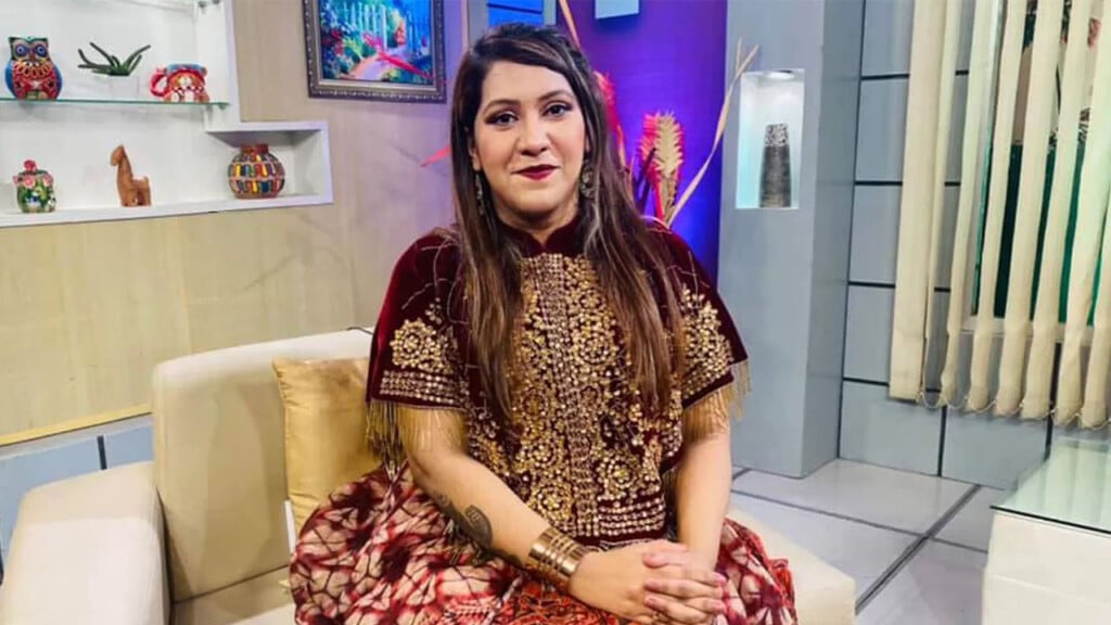লন্ডনের মঞ্চে গাইবেন পূজা নতুন গানেও ব্যস্ততা লন্ডনের মঞ্চে গাইবেন পূজা, নতুন গানেও ব্যস্ততা