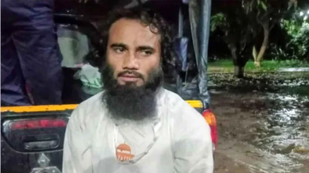 সাত বছরের শিক্ষার্থীকে বলাৎকারের অভিযোগে মাদ্রাসাশিক্ষক আটক সাত বছরের শিক্ষার্থীকে বলাৎকারের অভিযোগে মাদ্রাসাশিক্ষক আটক