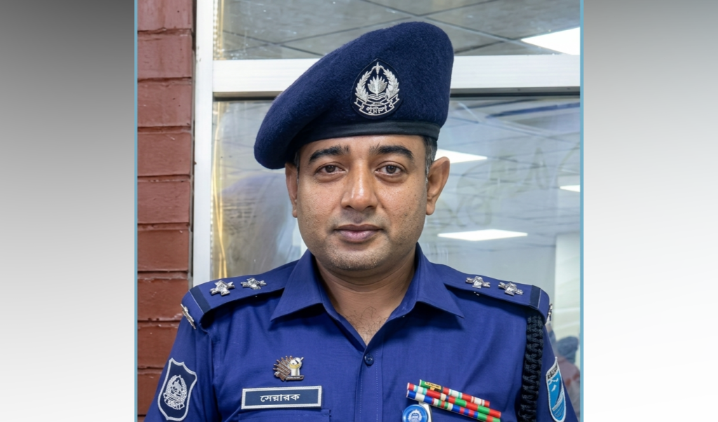 সাভারের এসআই নেয়ামত উল্লাহর বিরুদ্ধে ঘুষ ও চাঁদাবাজির মামলা সাভারের এসআই নেয়ামত উল্লাহর বিরুদ্ধে ঘুষ ও চাঁদাবাজির মামলা