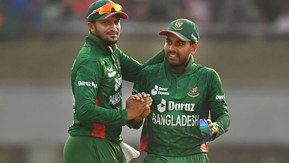 সাকিবের সঙ্গে তুলনা নয়, নিজের পরিচয় গড়ার পরামর্শ মিরাজের 3 vসাকিবের সঙ্গে তুলনা নয়, নিজের পরিচয় গড়ার পরামর্শ মিরাজের