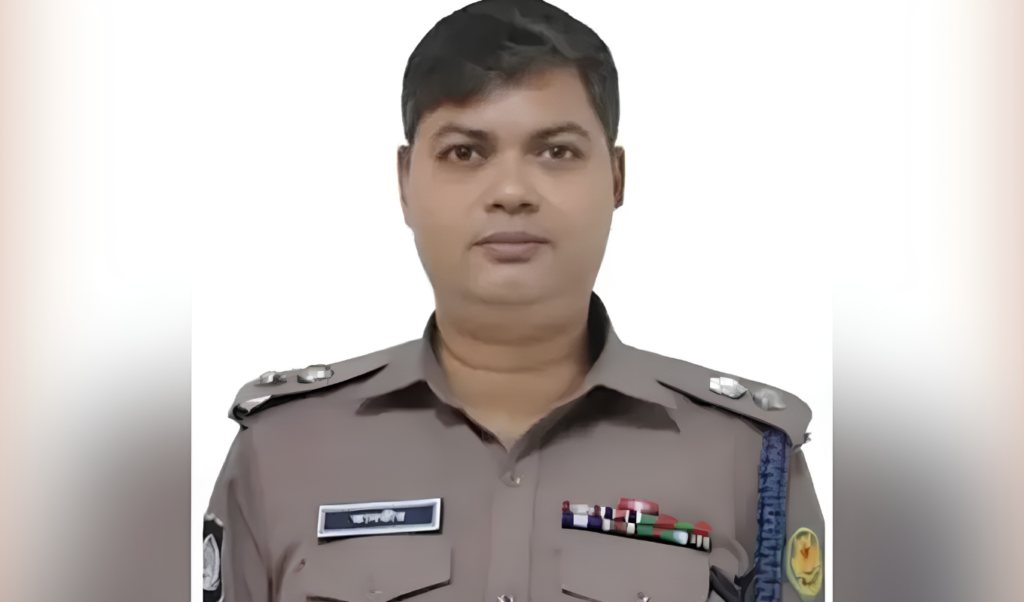 ওসির পর এবার গুলশানের ডিসিকেও সরানো হলো 3 ওসির পর এবার গুলশানের ডিসিকেও সরানো হলো