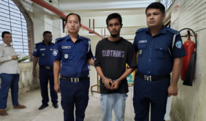 কুমিল্লায় চালক হত্যা করে অটোরিকশা ছিনতাই করা ‘সিরিয়াল কিলার’ মানিক গ্রেপ্তার