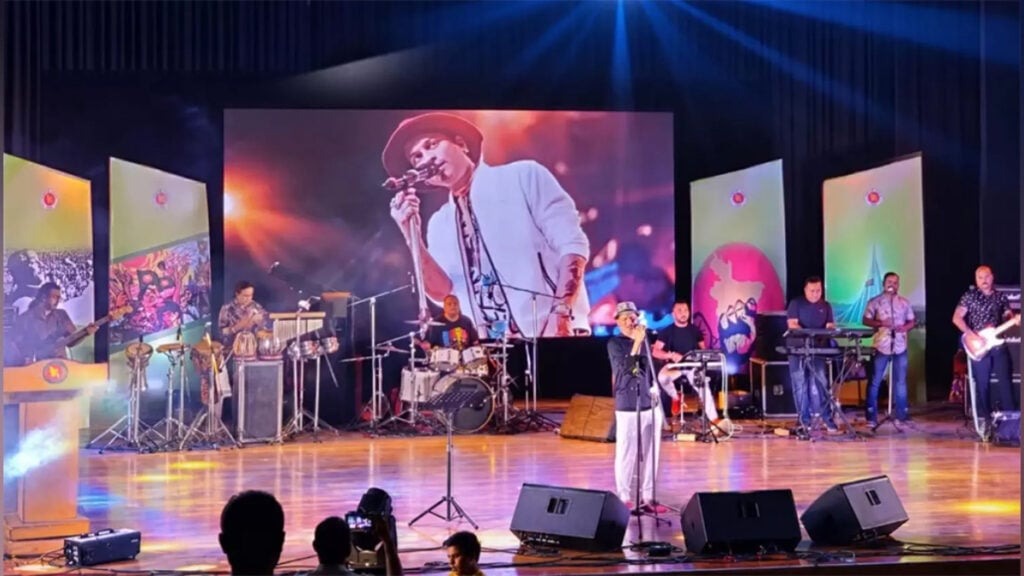 জুবিন গর্গের স্মৃতিতে শ্রদ্ধা বাংলাদেশের সহকারী হাইকমিশনের 3 জুবিন গর্গের স্মৃতিতে শ্রদ্ধা বাংলাদেশের সহকারী হাইকমিশনের