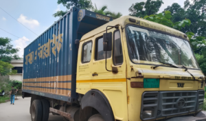টঙ্গীতে কাভার্ডভ্যানের ধাক্কায় দ্বিতীয় শ্রেণির শিক্ষার্থী রাব্বির মর্মান্তিক মৃত্যু