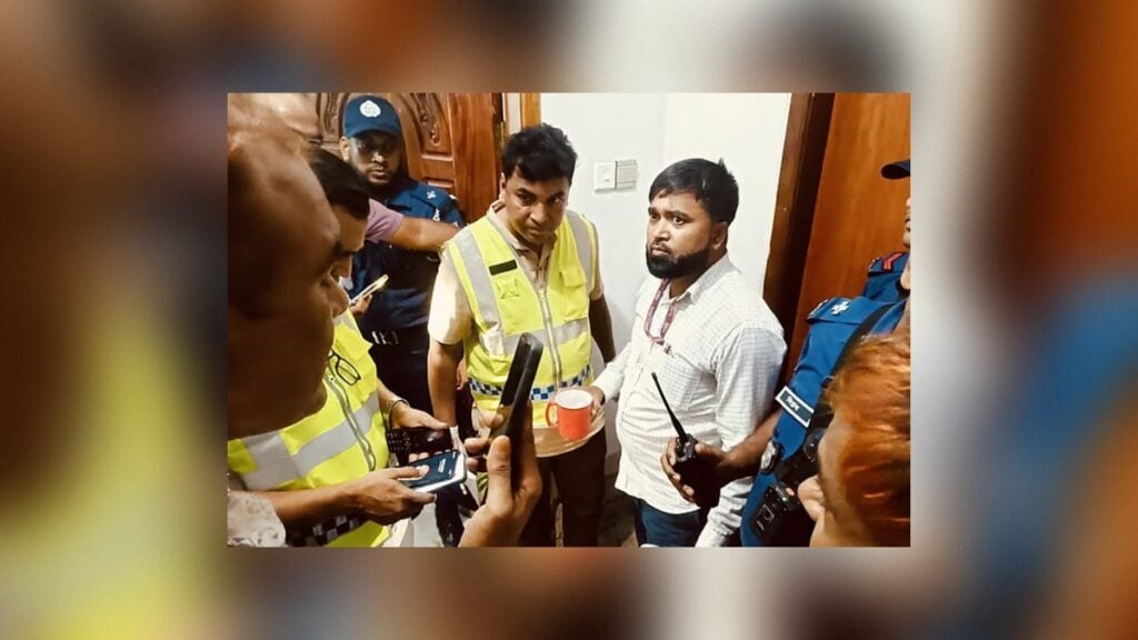 নাটোরে শিশুর আঙুল বিচ্ছিন্নের অভিযোগে দম্পতি গ্রেপ্তার 3 নাটোরে শিশুর আঙুল বিচ্ছিন্নের অভিযোগে দম্পতি গ্রেপ্তার