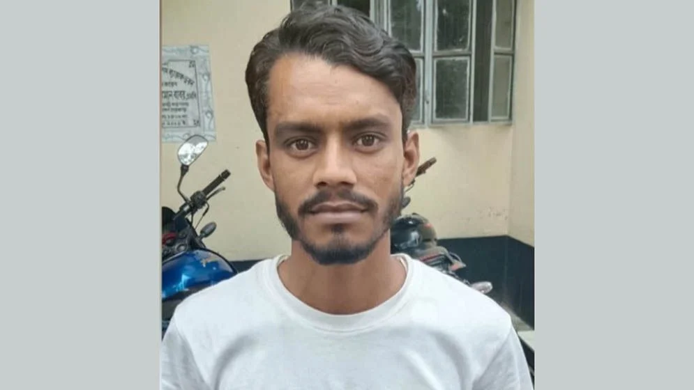 নেত্রকোণায় তরুণীকে ধর্ষণের অভিযোগে দুলাভাই গ্রেফতার, ভুক্তভোগী ছয় মাসের অন্তঃসত্ত্বা 3 নেত্রকোণায় তরুণীকে ধর্ষণের অভিযোগে দুলাভাই গ্রেফতার, ভুক্তভোগী ছয় মাসের অন্তঃসত্ত্বা