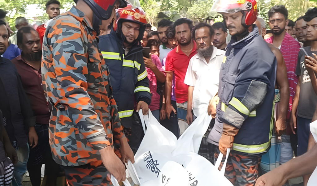 ময়মনসিংহের পৃথক সড়ক দুর্ঘটনায় নারীসহ নিহত ৪, আহত ৪ 3 ময়মনসিংহের পৃথক সড়ক দুর্ঘটনায় নারীসহ নিহত ৪, আহত ৪