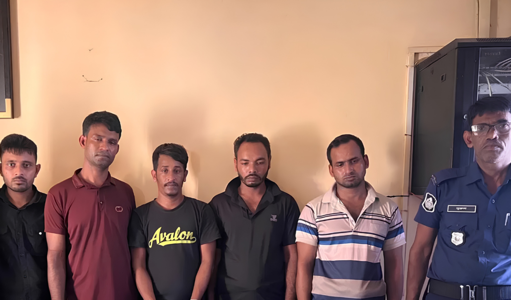 মাদারগঞ্জে ট্রান্সফরমার চুরির মামলায় স্বেচ্ছাসেবক দল নেতাসহ গ্রেপ্তার ৫