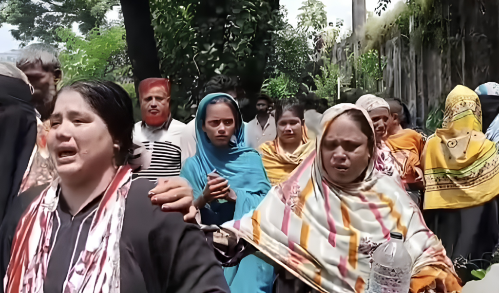 সোনারগাঁয়ে নিখোঁজ ভাঙারি ব্যবসায়ীর হাত-পা বাঁধা বস্তাবন্দি লাশ উদ্ধার 3 সোনারগাঁয়ে নিখোঁজ ভাঙারি ব্যবসায়ীর হাত-পা বাঁধা বস্তাবন্দি লাশ উদ্ধার
