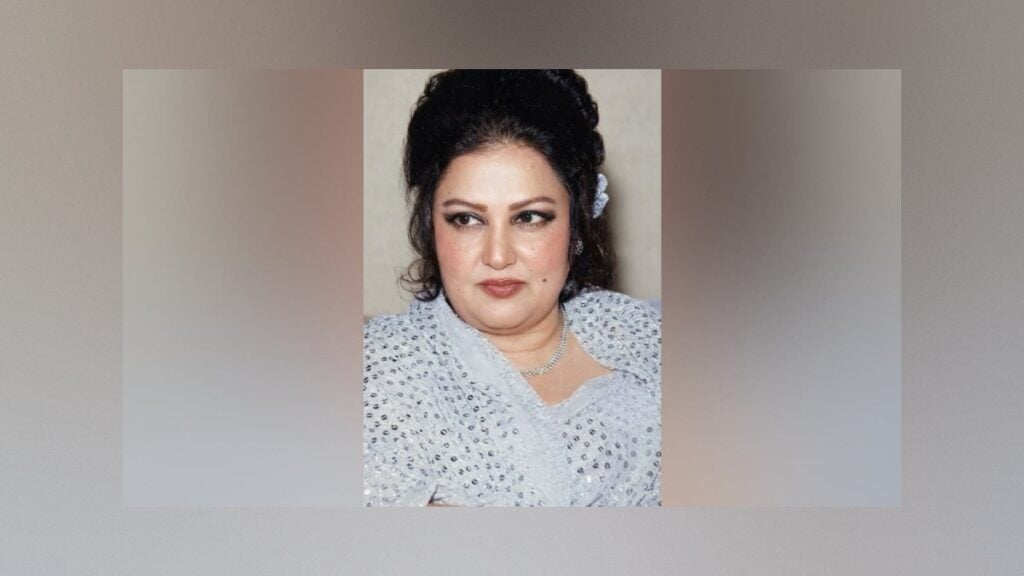 ‘যা ভি খ লিয়া তেরা’ দিয়ে স্মরণে নূরজাহান 3 ‘যা ভি খ লিয়া তেরা’ দিয়ে স্মরণে নূরজাহান