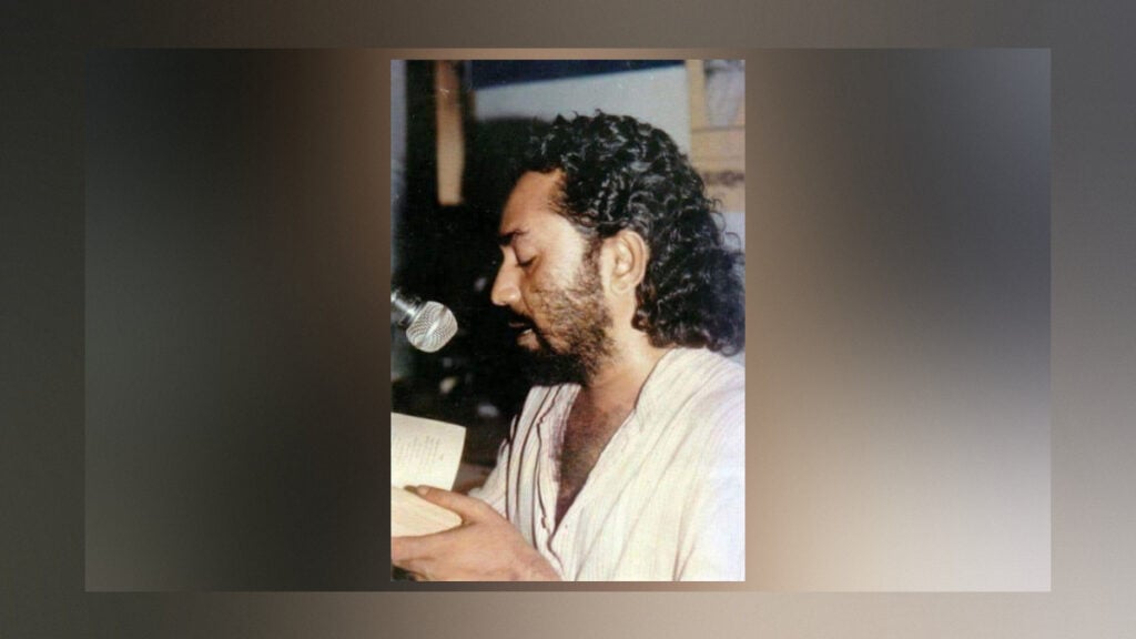 আজও আমি বাতাসে লাশের গন্ধ পাই - স্মরণে কবি রুদ্র মুহাম্মদ শহীদুল্লাহ 3 আজও আমি বাতাসে লাশের গন্ধ পাই - স্মরণে কবি রুদ্র মুহাম্মদ শহীদুল্লাহ