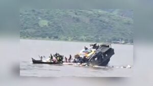 কঙ্গো নদীতে নৌকাডুবি, নিখোঁজ বহু যাত্রী