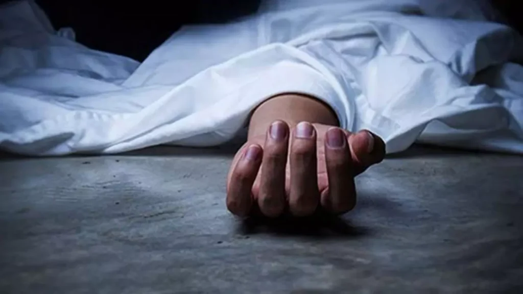 কুমিল্লার বরুড়ায় বাঁশঝাড়ে দর্জির গলাকাটা লাশ উদ্ধার 3 কুমিল্লার বরুড়ায় বাঁশঝাড়ে দর্জির গলাকাটা লাশ উদ্ধার