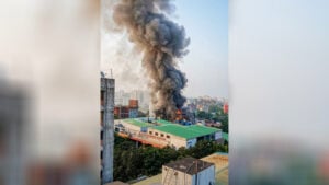 গাজীপুরে ইবনে সিনা ওষুধ কারখানায় আগুন, কাজ করছে চার ইউনিট