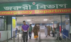 গুলিস্তানে ফুটপাত থেকে অজ্ঞাতপরিচয় ব্যক্তির মরদেহ উদ্ধার