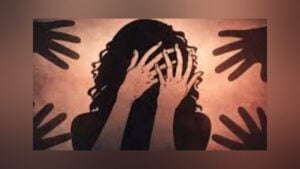 চলন্ত মাইক্রোবাসে মাদরাসাছাত্রীকে ধর্ষণ, ২ জনের যাবজ্জীবন
