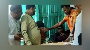 চাঁদা দাবি করে না পেয়ে ইউপি সদস্যকে মারধর, অভিযুক্ত বিএনপি নেতা