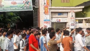 ছাত্রদল-শিবির উত্তেজনায় কেসি কলেজে পাঠদান বন্ধ