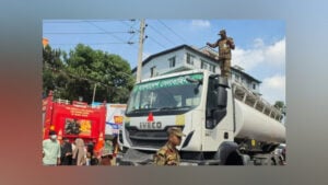 টঙ্গীতে আগুনের ভয়াবহতা বাড়ল, সহায়তায় সেনাবাহিনী