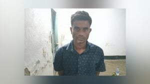 দিনাজপুরে ইউপি সদস্যের লুঙ্গির কোঁচায় মিলল ১৯৮ ইয়াবা